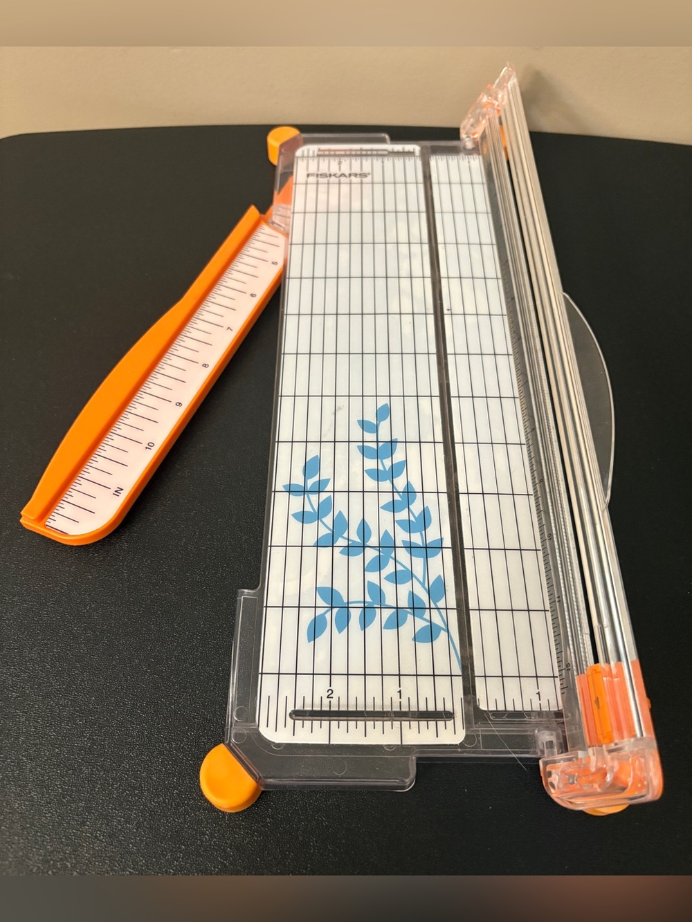 Fiskars Paper Trimmer Cutter